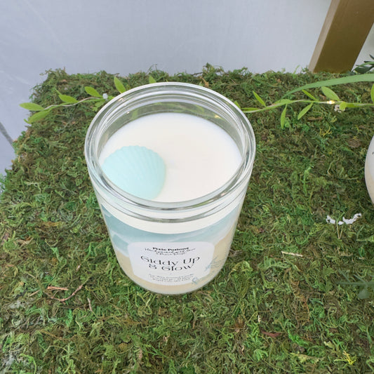 Giddy Up & Glow 10oz candle